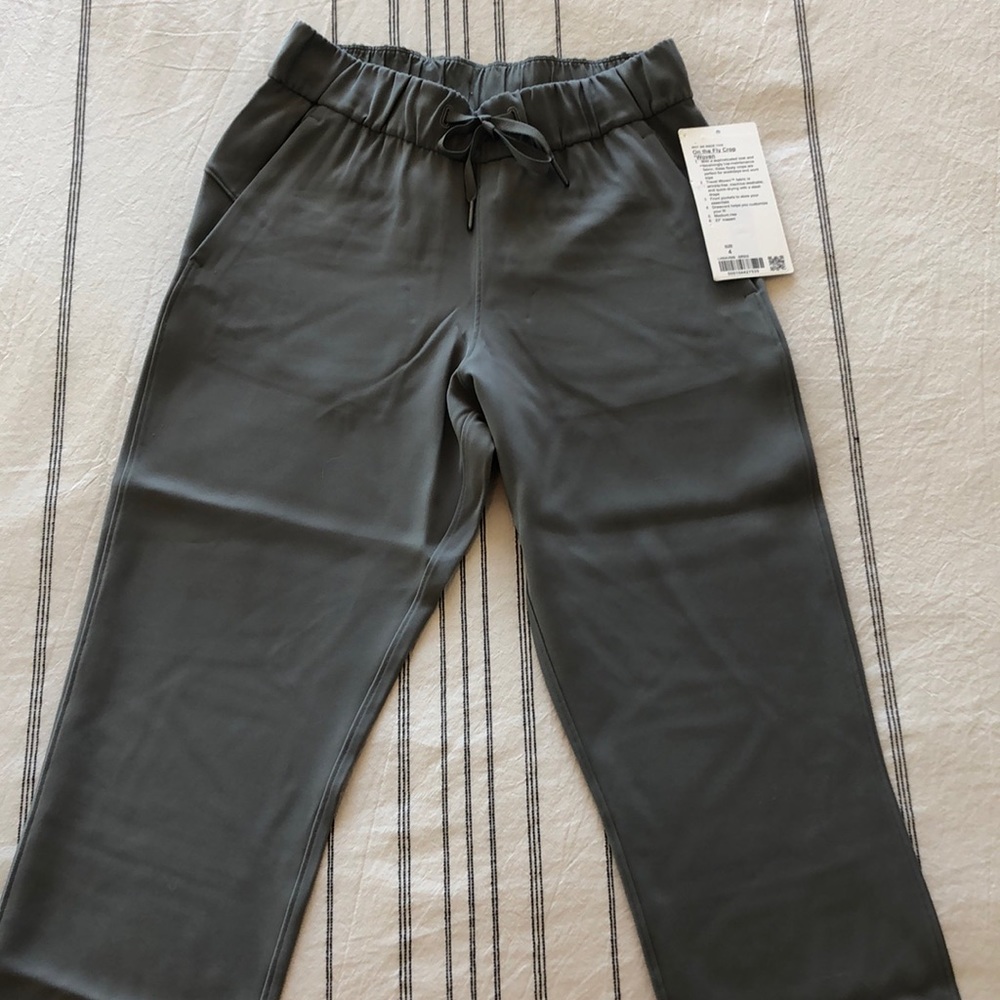 Lululemon On the Fly Crop